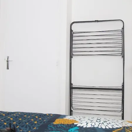 Shops Available By Foot Apartment *